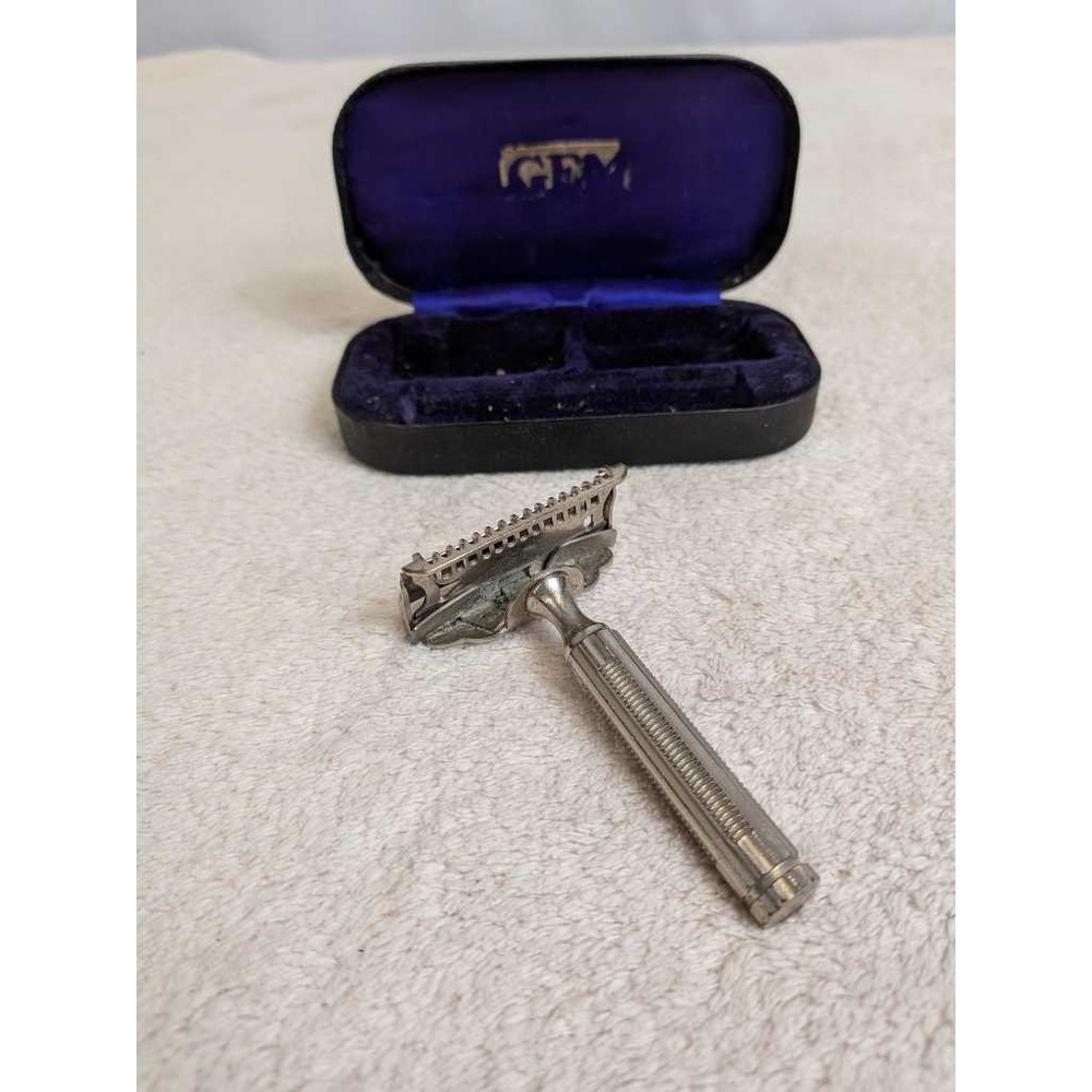GEM Double Edge‎ Safety Razor and Case Vintage Straight Razor Shaving Set - Picture 8 of 9